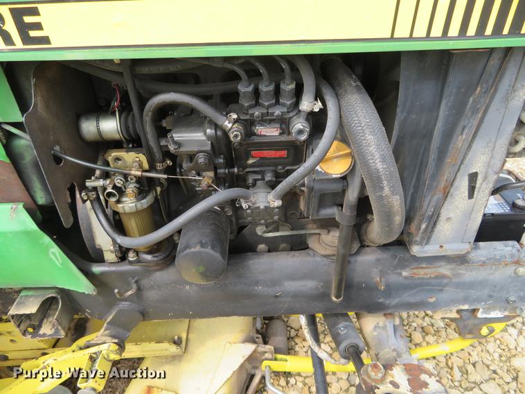 image for item DE6377 John Deere 855 utility tractor