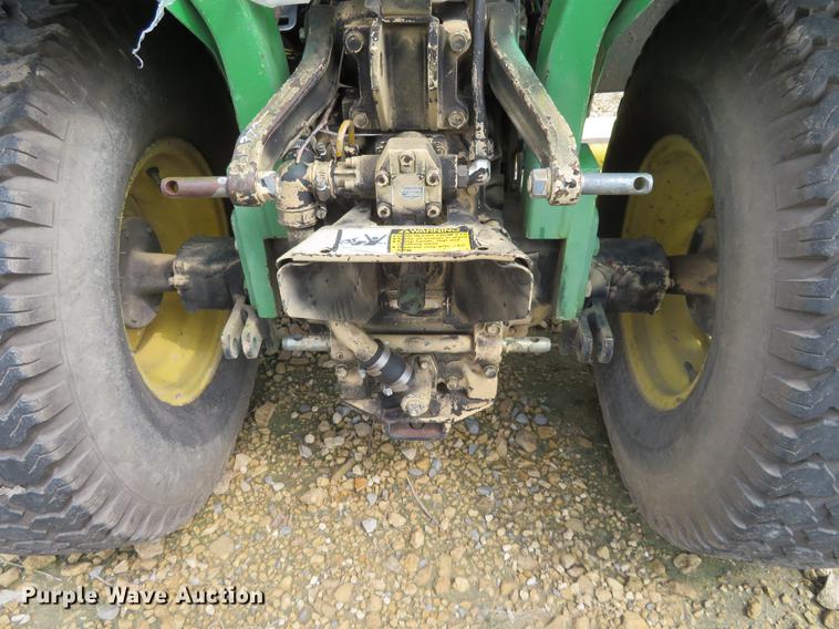 image for item DE6377 John Deere 855 utility tractor