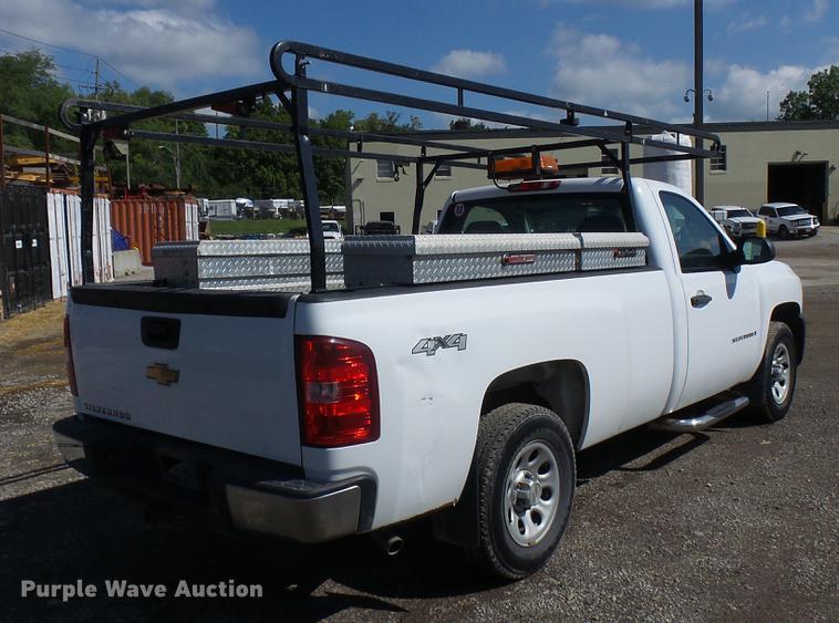 image for item DF3275 2007 Chevrolet Silverado 1500 pickup truck