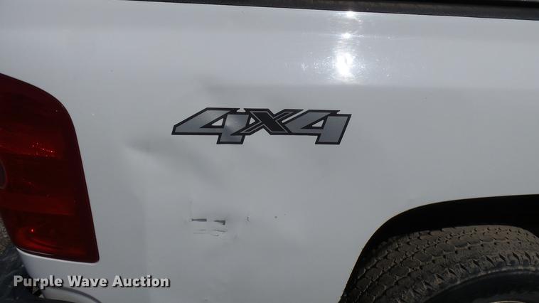 image for item DF3275 2007 Chevrolet Silverado 1500 pickup truck