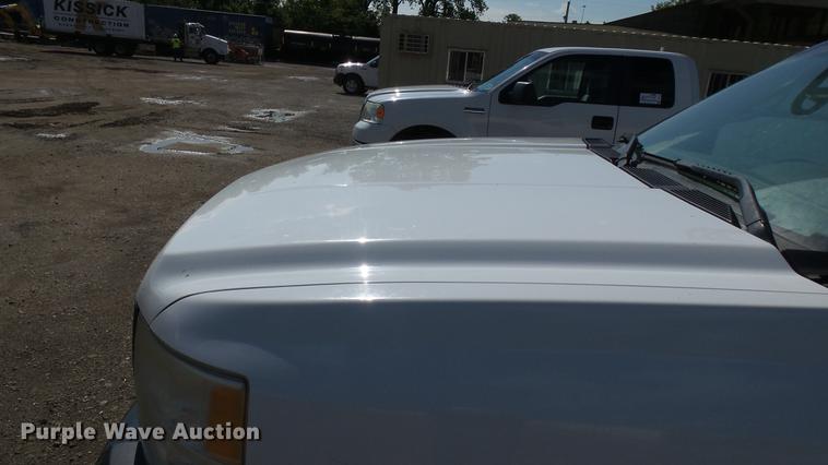 image for item DF3275 2007 Chevrolet Silverado 1500 pickup truck