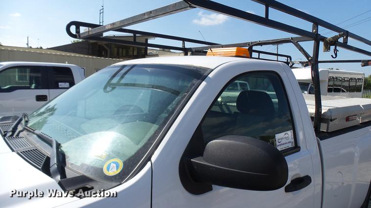 image for item DF3275 2007 Chevrolet Silverado 1500 pickup truck