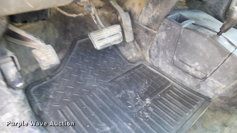 image for item DF3275 2007 Chevrolet Silverado 1500 pickup truck