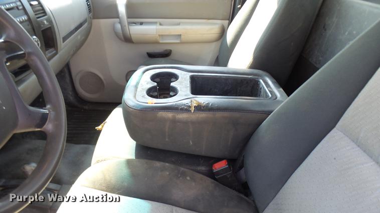 image for item DF3275 2007 Chevrolet Silverado 1500 pickup truck