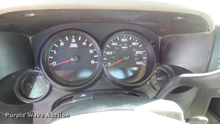 image for item DF3275 2007 Chevrolet Silverado 1500 pickup truck