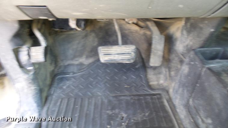 image for item DF3275 2007 Chevrolet Silverado 1500 pickup truck