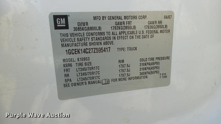 image for item DF3275 2007 Chevrolet Silverado 1500 pickup truck