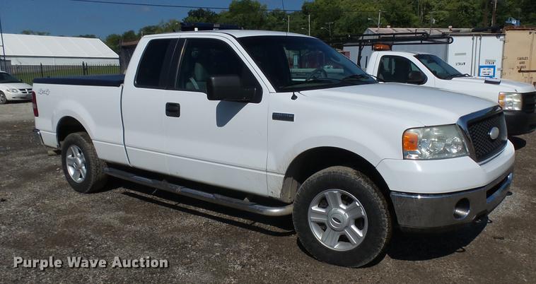 image for item DF3276 2008 Ford F150 XLT SuperCab pickup truck