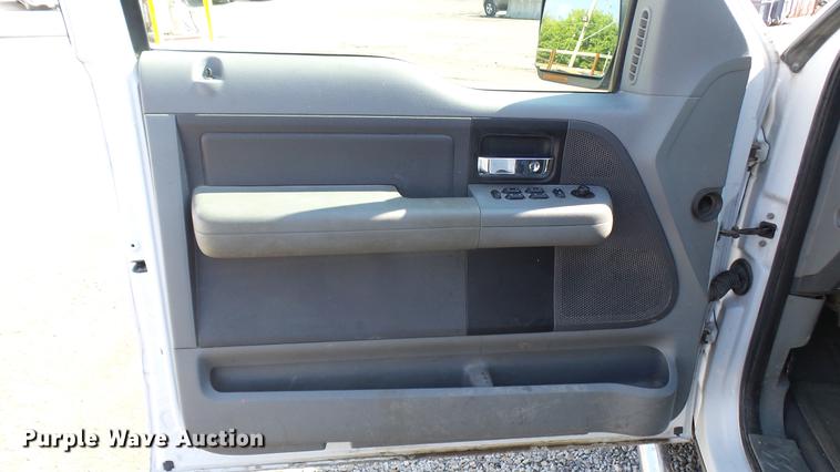 image for item DF3276 2008 Ford F150 XLT SuperCab pickup truck