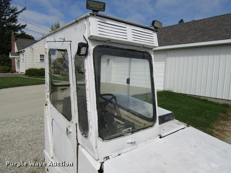 image for item DF3851 1983 Tennant Power Sweeper 365 sweeper