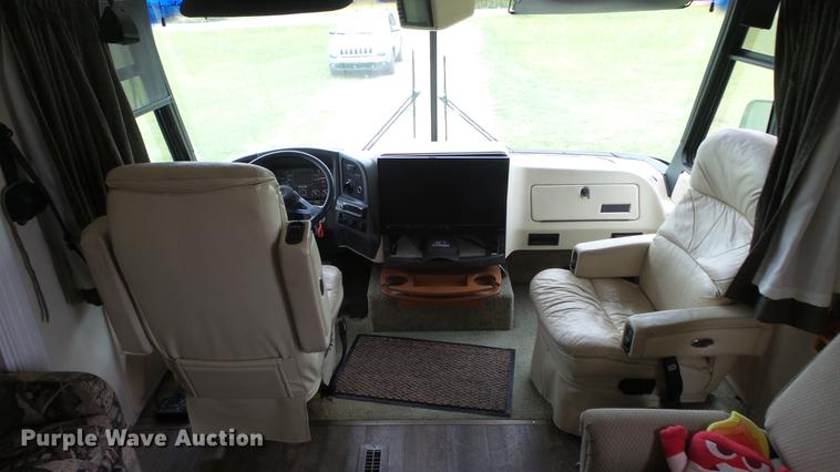 image for item DF4318 1997 Freightliner Holiday Rambler RV