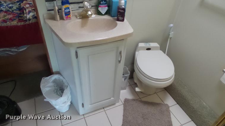 image for item DF4318 1997 Freightliner Holiday Rambler RV