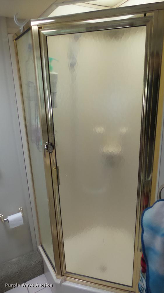 image for item DF4318 1997 Freightliner Holiday Rambler RV