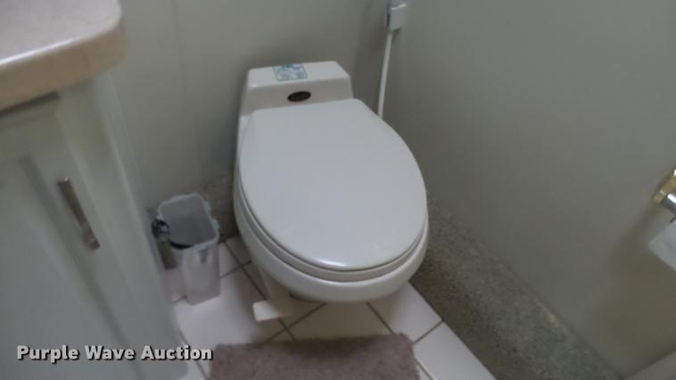 image for item DF4318 1997 Freightliner Holiday Rambler RV