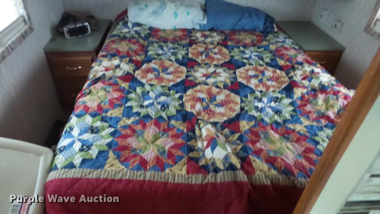 image for item DF4318 1997 Freightliner Holiday Rambler RV