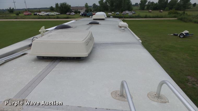 image for item DF4318 1997 Freightliner Holiday Rambler RV