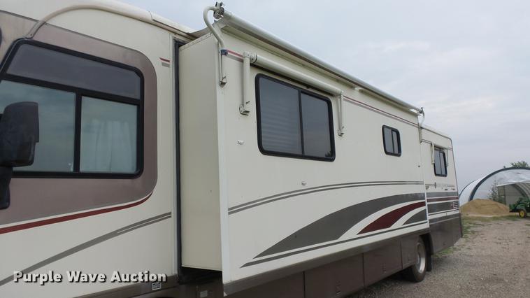 image for item DF4318 1997 Freightliner Holiday Rambler RV