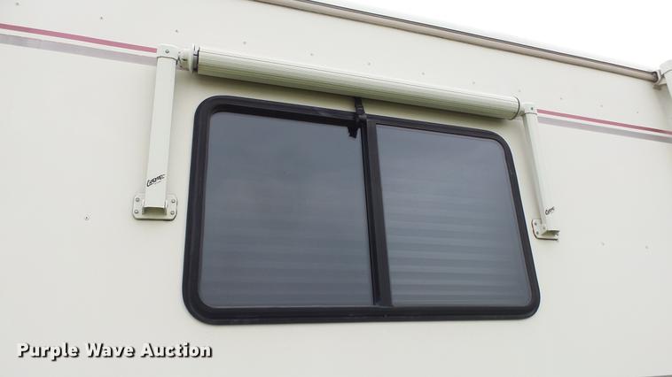 image for item DF4318 1997 Freightliner Holiday Rambler RV