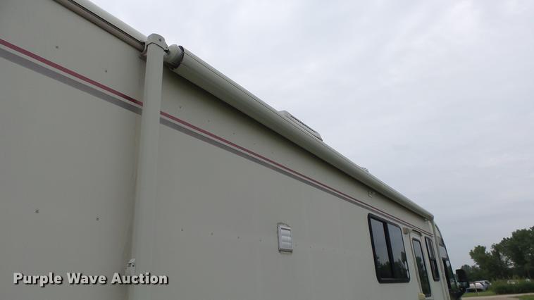 image for item DF4318 1997 Freightliner Holiday Rambler RV