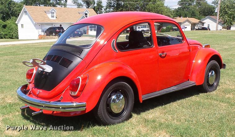 image for item DM9897 1972 Volkswagen Beetle