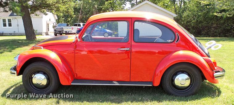 image for item DM9897 1972 Volkswagen Beetle