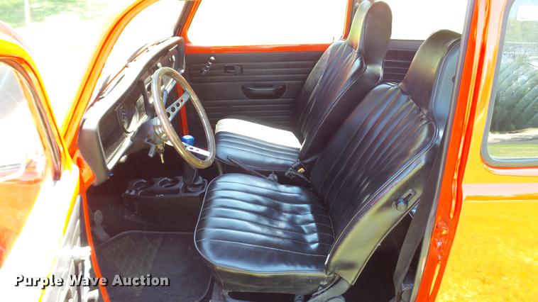 image for item DM9897 1972 Volkswagen Beetle