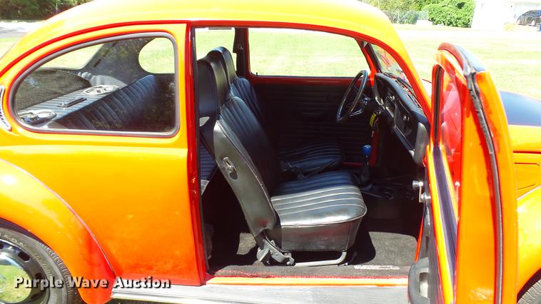 image for item DM9897 1972 Volkswagen Beetle
