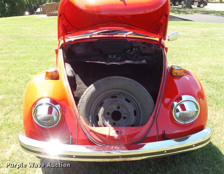 image for item DM9897 1972 Volkswagen Beetle