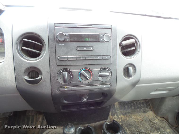 image for item DW9633 2007 Ford F150 pickup truck