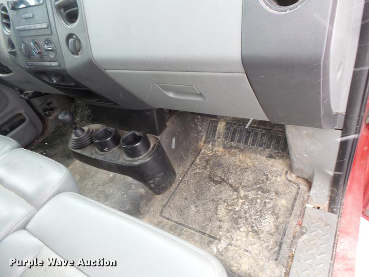 image for item DW9633 2007 Ford F150 pickup truck