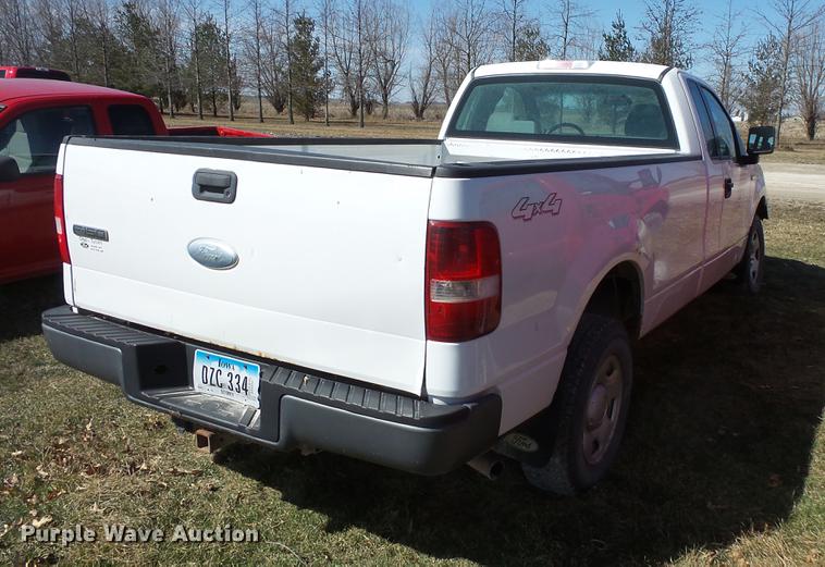 image for item DW9637 2006 Ford F150 SuperCab pickup truck