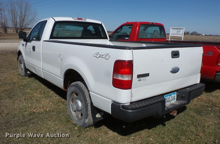 image for item DW9637 2006 Ford F150 SuperCab pickup truck