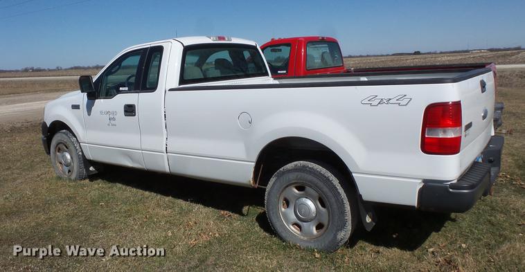 image for item DW9637 2006 Ford F150 SuperCab pickup truck