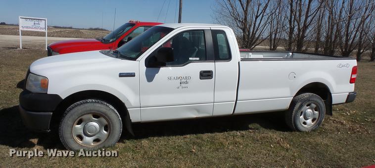 image for item DW9637 2006 Ford F150 SuperCab pickup truck