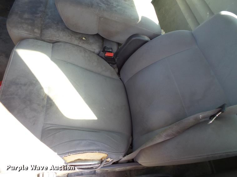 image for item DW9637 2006 Ford F150 SuperCab pickup truck