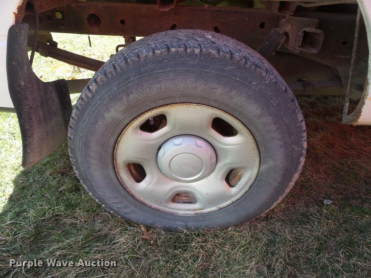 image for item DW9637 2006 Ford F150 SuperCab pickup truck