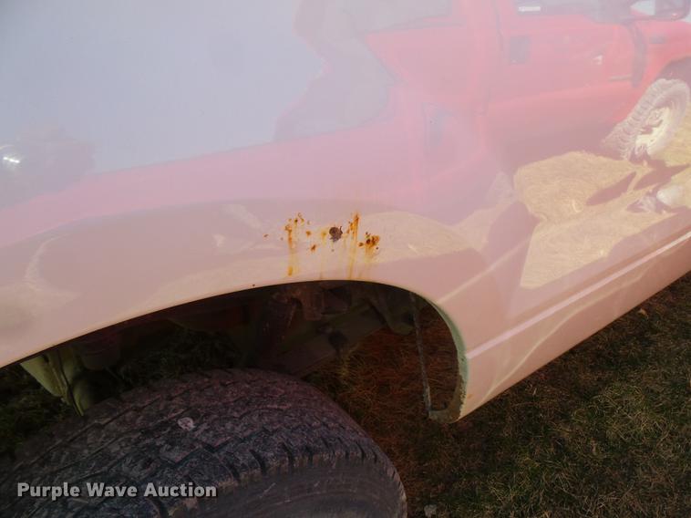 image for item DW9637 2006 Ford F150 SuperCab pickup truck