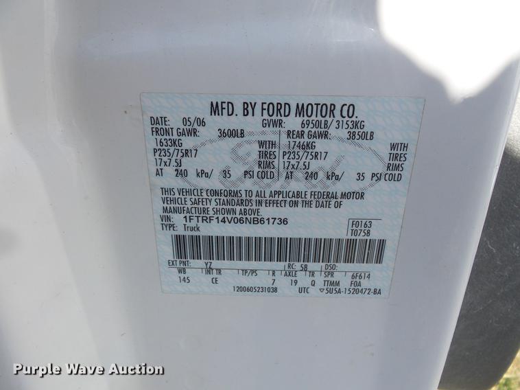 image for item DW9637 2006 Ford F150 SuperCab pickup truck