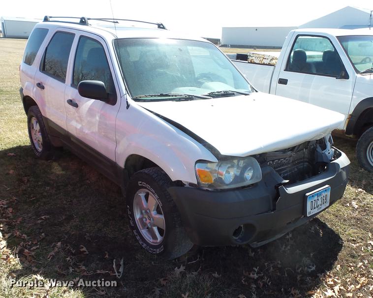 image for item DW9639 2006 Ford Escape SUV
