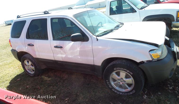 image for item DW9639 2006 Ford Escape SUV