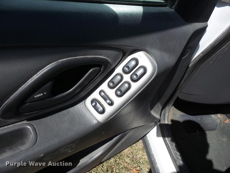 image for item DW9639 2006 Ford Escape SUV