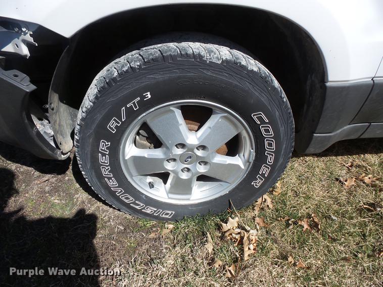 image for item DW9639 2006 Ford Escape SUV