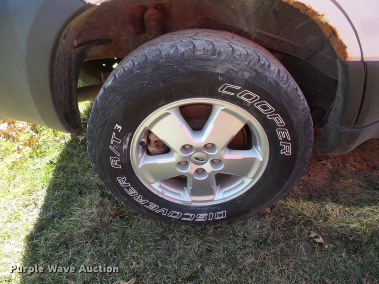 image for item DW9639 2006 Ford Escape SUV
