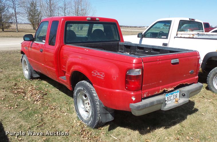image for item DW9641 2001 Ford Ranger XLT SuperCab pickup truck