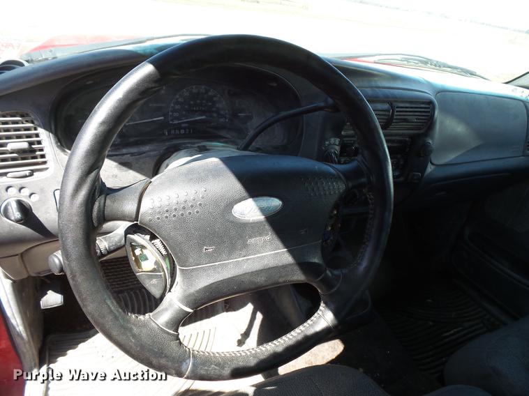 image for item DW9641 2001 Ford Ranger XLT SuperCab pickup truck