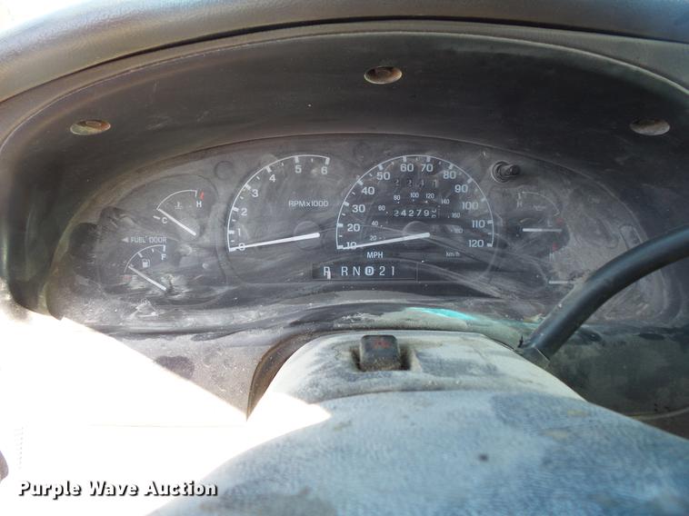 image for item DW9641 2001 Ford Ranger XLT SuperCab pickup truck