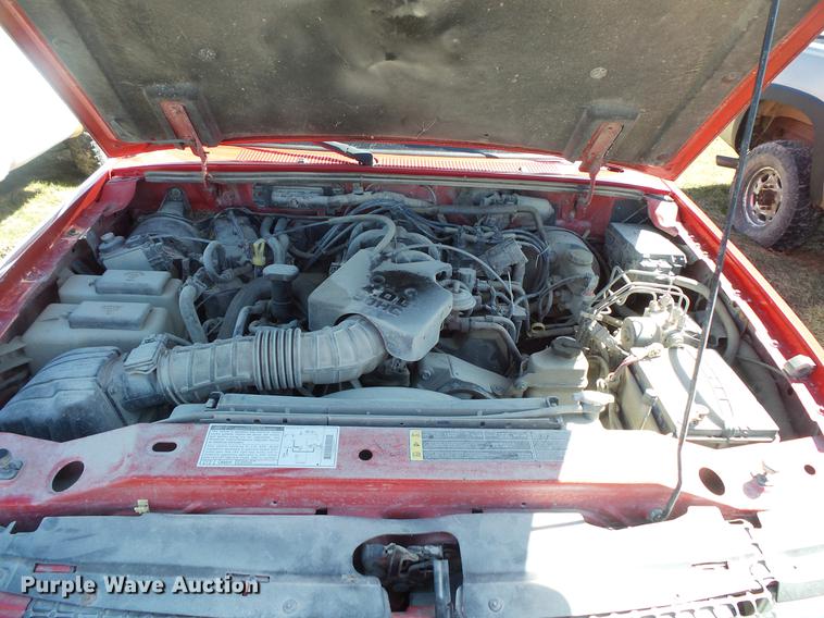 image for item DW9641 2001 Ford Ranger XLT SuperCab pickup truck