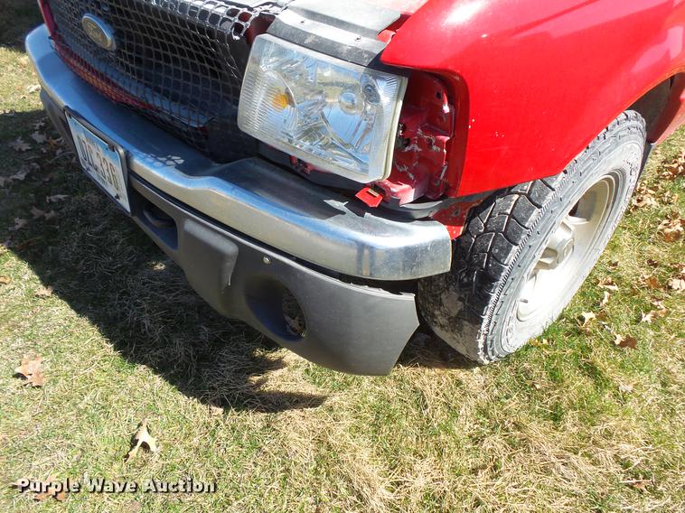 image for item DW9641 2001 Ford Ranger XLT SuperCab pickup truck