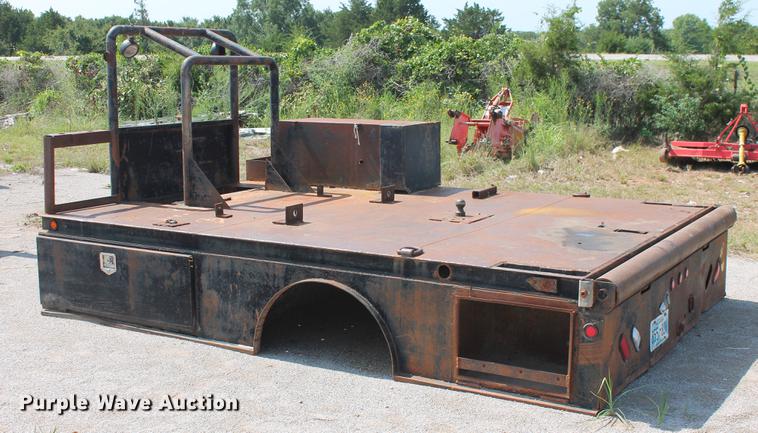 image for item DZ9975 Welding Service truck bed