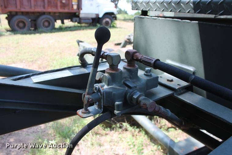 image for item DZ9982 1988 MB SW112R sweeper